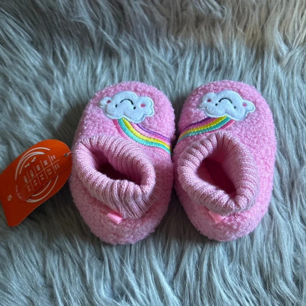 Wonder Nation Slippers Baby Girls Size 5 Pink Fuzzy Rainbow Shoes 12-18 Months